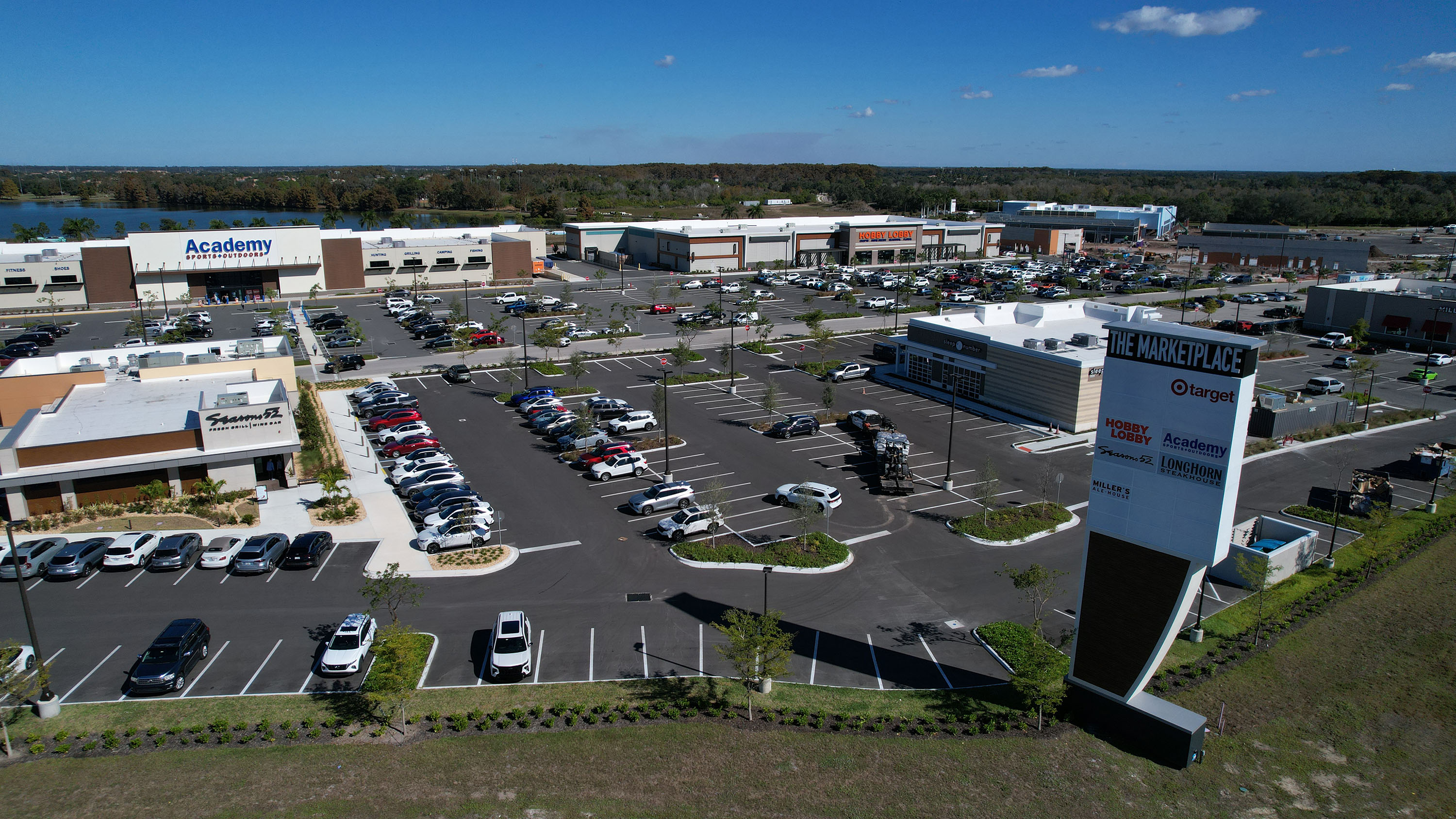 MarketPlaceLkgN-Marque-121625-0050